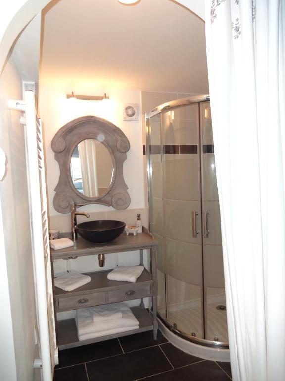 Hotel Le P'Tit Beaumont Bilik gambar